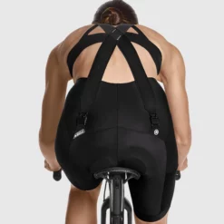 Assos Women's UMA GTC Bib Shorts C2 -Compressport Verkaufsladen Assos Women s UMA GTC Bib Shorts C2 Bib Shorts Black Series SS23 12 10 257 18 XS 3