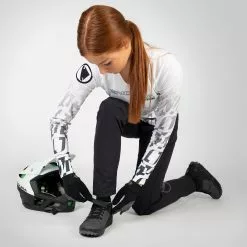 Endura Women's MT500 Burner Lite Pant -Compressport Verkaufsladen Endura Women s MT500 Burner Lite Pant Trousers Black SS23 E8132BK 2 4