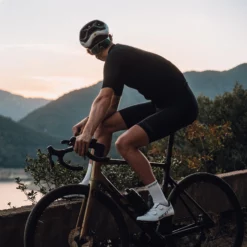 GOREWEAR Distance Bib Shorts Plus 2.0 11 GOREWEAR Distance Bib Shorts Plus 2.0 -Compressport Verkaufsladen GOREWEAR Distance Bib Shorts Plus 2 0 Bib Shorts Black SS23 100944 9900 S 3