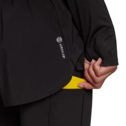 Adidas Women's Run Icons 2in1 Running Shorts -Compressport Verkaufsladen H57754 APP on model detail 2 white