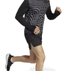 Adidas Own The Run Cooler Shorts -Compressport Verkaufsladen HN0791 5 APPAREL On20Model Walking20View white