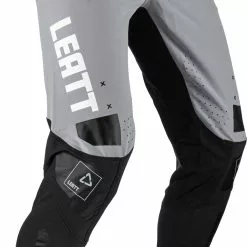 Leatt MTB Gravity 4.0 Pant 13 Leatt MTB Gravity 4.0 Pant -Compressport Verkaufsladen Leatt MTB Gravity 4 0 Pant Trousers Titanium 2023 5023036654 0