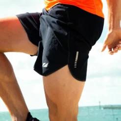 Zone3 Lightweight Phantom Laufshorts (ca. 13 Cm) -Compressport Verkaufsladen Zone3 Phantom Lightweight Run Shorts 2square